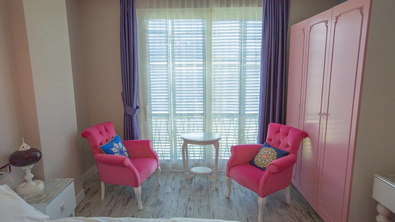 Limnades Hotel Ιζνίκ Εξωτερικό φωτογραφία