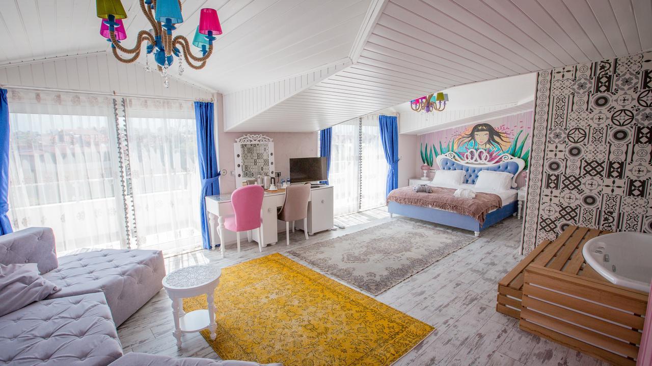 Limnades Hotel Ιζνίκ Εξωτερικό φωτογραφία